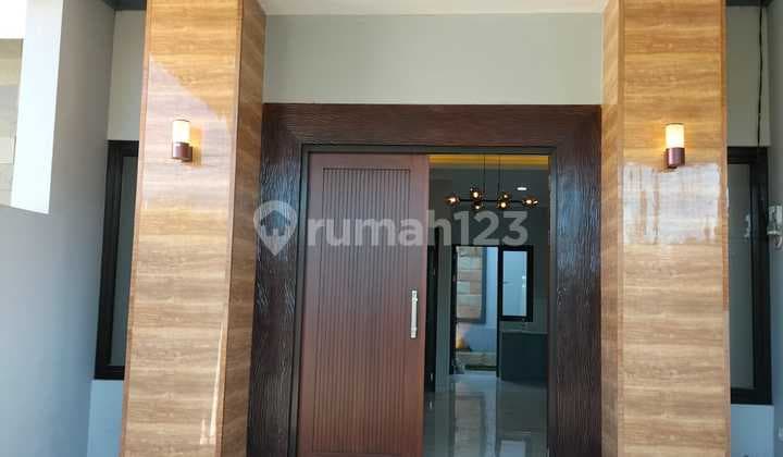 Rumah Baru Strategis Dekat Kampus Upn Furnish di Medokan Asri