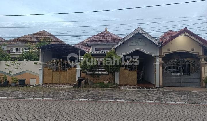 Dijual Rumah terawat 1½ Lt NIRWANA EXCECUTIF BLOCK FACVORITE strategis dekat raya merr rungkut