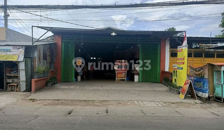 Zero Business Location Banyu Urip Main Road Near Market and Gas Station