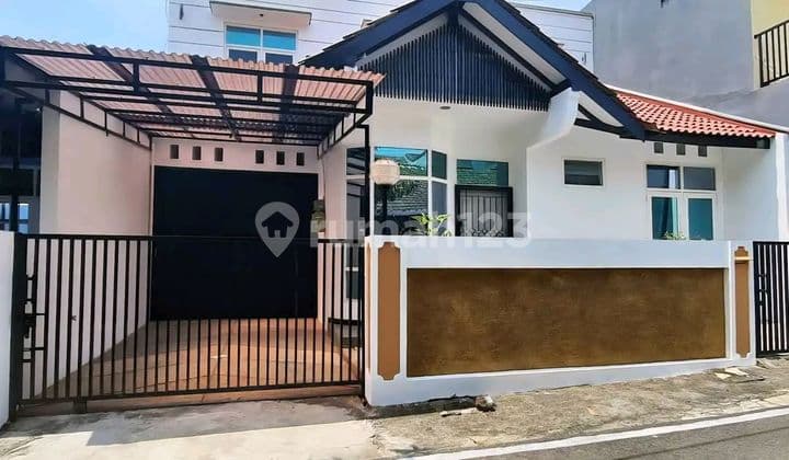 Rumah Bukit Sari Gombel, Dekat Undip Tembalang