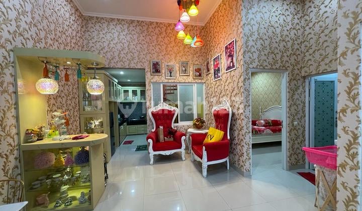 Rumah bagus 1,5 lantai full furnished di perum cluster Gaia Residence