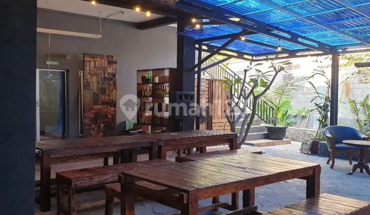 Rumah 2,5 lantai strategis siap pakai SHM cocok untuk resto atau cafe