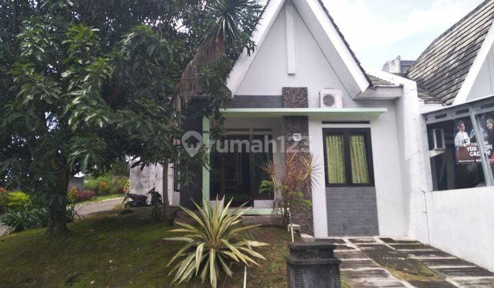 Rumah Bagus furnished hadap Utara di Perumahan Tamansari Hills