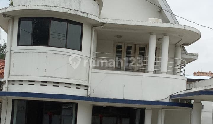 Ruko 2 Lantai Ex Bank Siap Pakai di Gajahmada