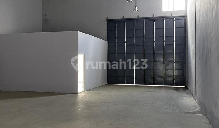 Gudang Baru Gres Di Kawasan Industri HGB