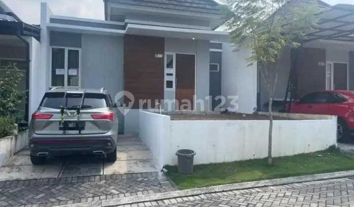 Rumah Siap Pakai Shm Di Perumahan Cluster Bsb Village