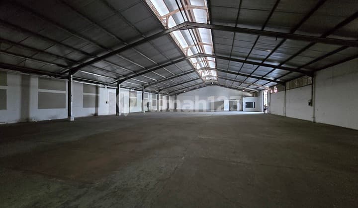 Gudang Siap Pakai Dekat Gerbang Tol Banyumanik Di Semarang Selatan