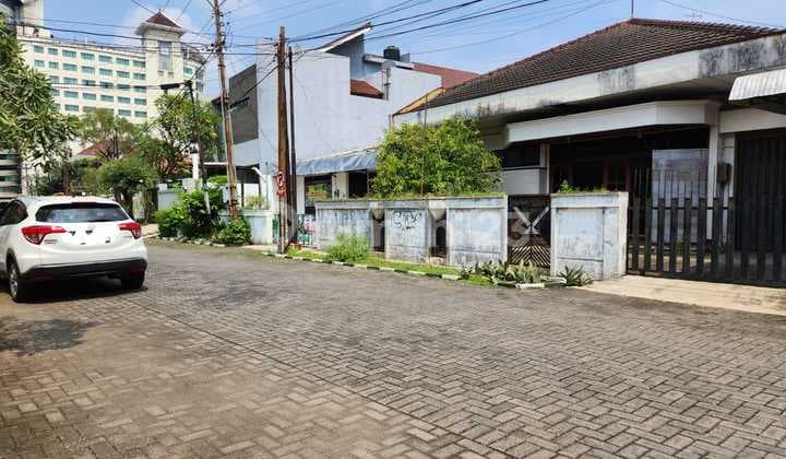 Rumah 1 Lantai SHM di Jl Seroja Hanya Selangkah ke Simpanglima