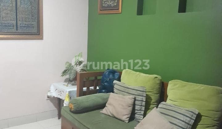 Jual Cepat Rumah 2 Lantai Di Taman Okinawa, Lippo Karawaci.... Siap Huni, Hadap Selatan....