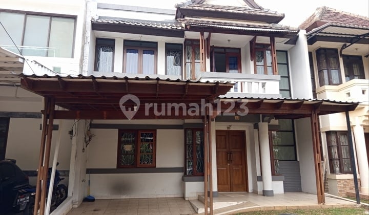 Taman Pattaya dengan Jalan 2 Lajur dan Median, Dekat Taman, Siap Huni....