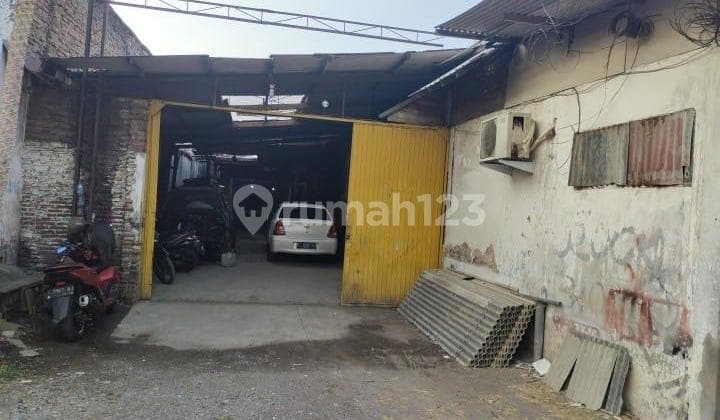 TANAH + BANGUNAN LOKASI BANYU URIP DAERAH RAMAI !!