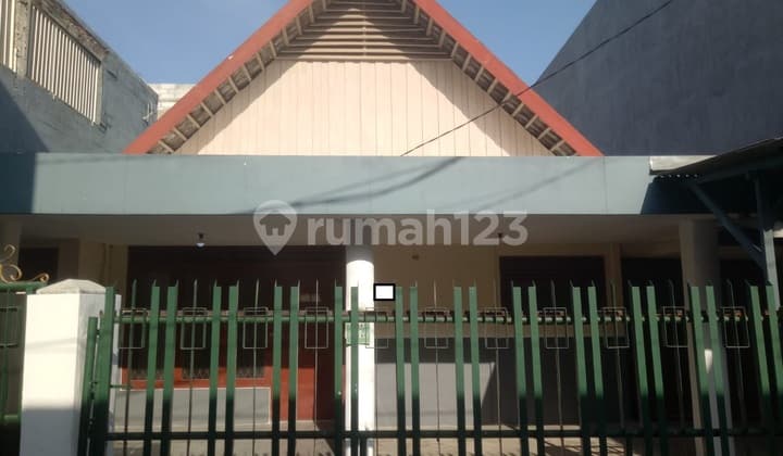 Rumah di Putroagung Surabaya