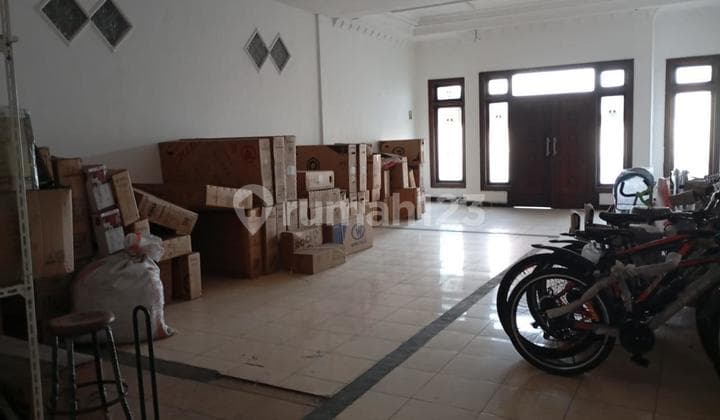 2.5-STORY SHOPHOUSE ON LETJEN SUPRAPTO STREET, WARU SIDOARJO