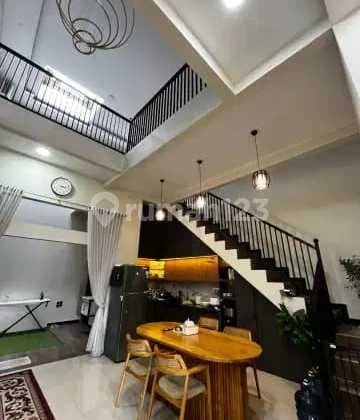 Rumah dan Tempat Usaha di Valencia Garden Puri Surya Jaya Sidoarjo