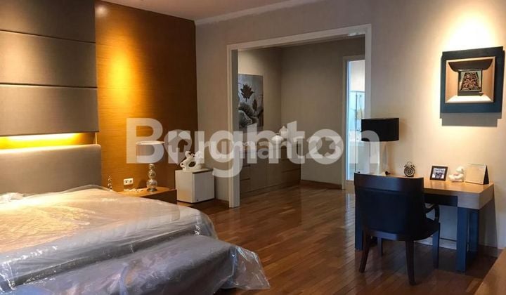 rumah HOOK 2 lantai Diamond Hill Citraland, terawat siap huni, fully furnished