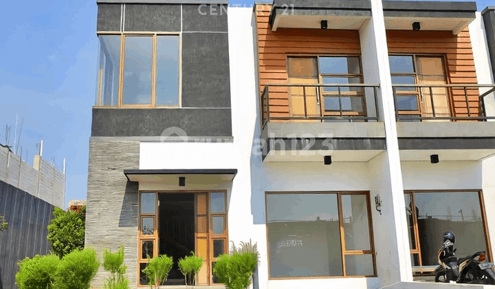 Rumah Brand New Dalam Cluster di Jagakarsa Ps0219