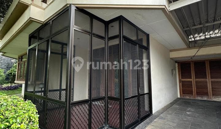 Rumah Mewah Asri furnish di kawasan Bukit Gading Villa Kelapa gading Jakart utara