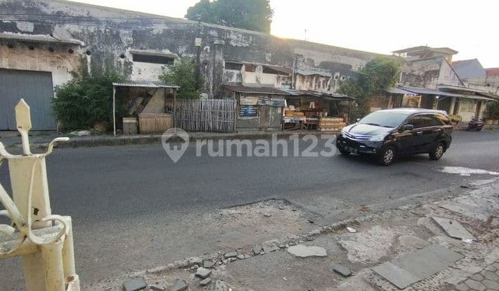Ruko Pinggir Jalan Hitung Tanah SHM Jagasatru Pelakipan Cirebon