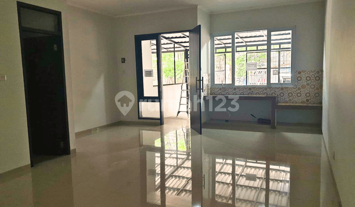 Rumah Nyaman & Strategis di Mekarwangi