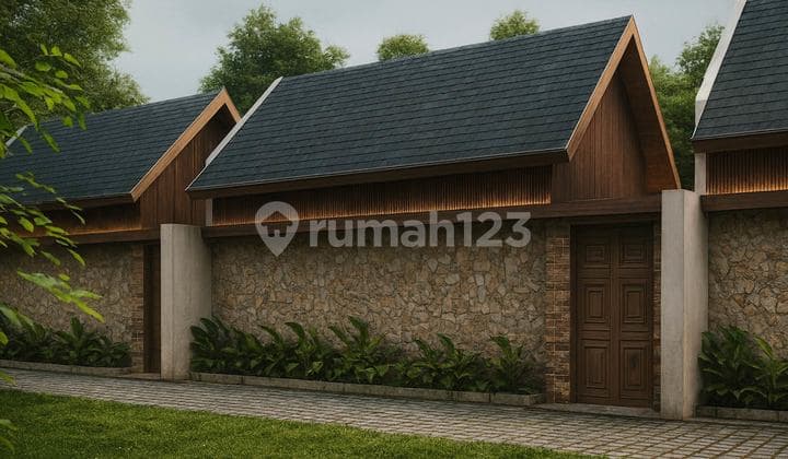 Yogyakarta Villa for Sale in Kaliurang Near UII Campus