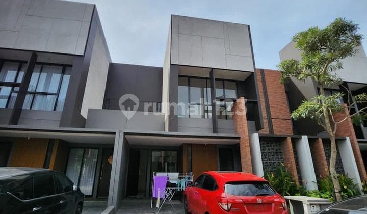 FOR SALE 2-STORY HOUSE IN SUVARNA SUTRA CIKUPA