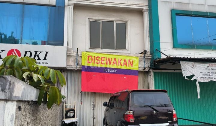 Disewa Ruko ex. Bank di Cawang Jakarta Timur