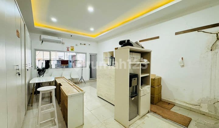 Ruko Strategis Siap Pakai di Crown Palace Tebet Jakarta Selatan