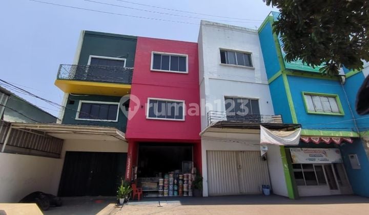 Ruko di Koja dekat pelabuhan dan pintu tol Jakarta Utara