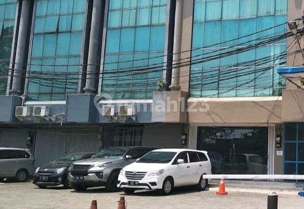 Dijual Ruko Royal Sunter 4,5 Lantai, Lokasi Strategis