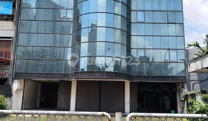 For Rent Spacious Strategic Building in Kemayoran Area