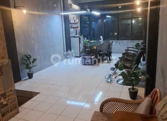 Ruko Radio Dalam Raya Facing Main Road 4 Floors Business Ready