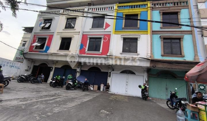 Ruko 4 Lantai Disewakan, Lokasi Strategis Di Tebet