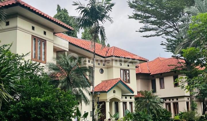 Rumah Kebun Cipete - Tenang, Hijau, Akses Tol & MRT