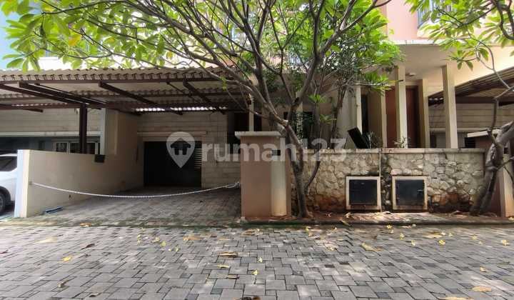 Rumah 2 Lantai Area Pejaten, Jakarta Selatan