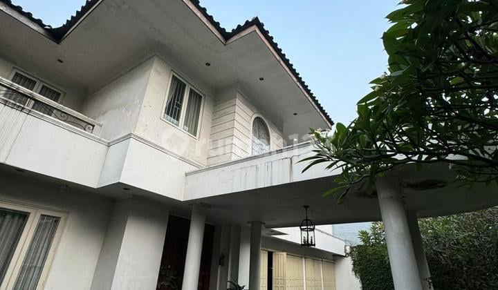 Rumah Besar Ampera Jaksel 2600M Cocok Restoran Klinik