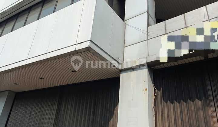 Gedung 5 Lantai Di Kompas Gajah Mada – Lokasi Strategis