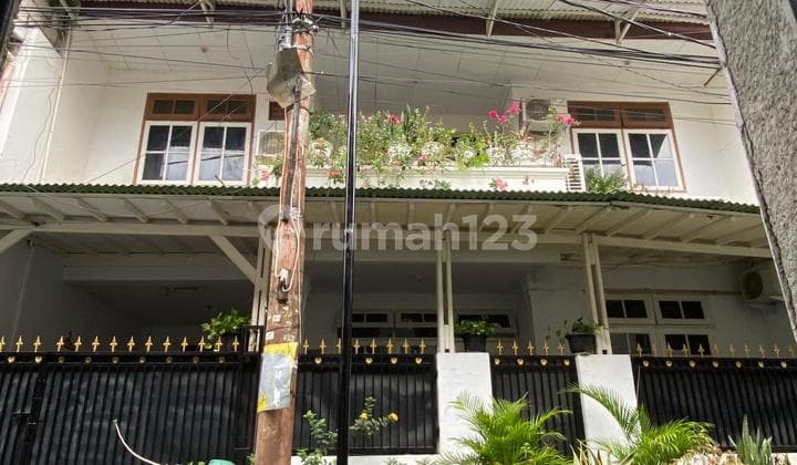 For Sale Price Reduced Move-In Ready House in Tanah Abang Area