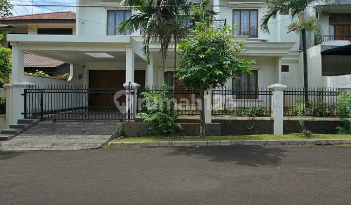 For Sale! Rumah Bintaro Jakarta Selatan - Luas dan Siap Huni
