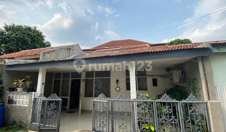 Termurah di Jaksel! Rumah 2 Lantai Lokasi Strategis di Pasar Minggu