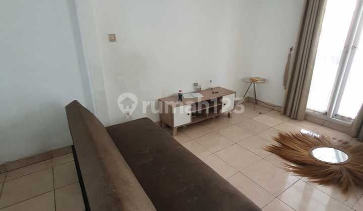 Harga Nego! Rumah Nyamah di Graha Raya