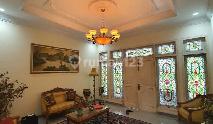 Rumah dengan Luas 3900 m2 dan Bangunan 700 m2 di @Pamulang Barat