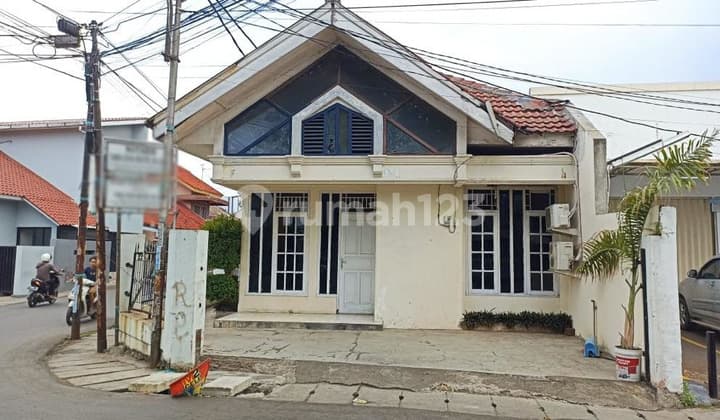 Rumah Pinggir Jalan Cocok untuk Usaha @Sadamalun, Karawang Barat