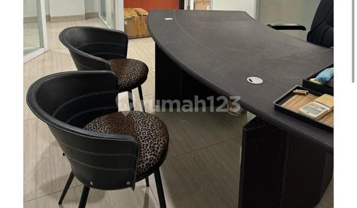 Ruko Orion Dusit di Jl. Mangga Dua Raya, Mangga Dua Sel., Kecamatan Sawah Besar, Kota Jakarta Pusat, Daerah Khusus Ibukota Jakarta, Mangga Dua