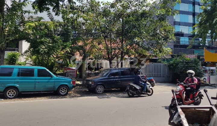 Rumah Tua Hitung Tanah