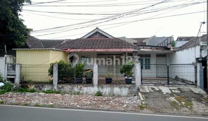 For Rent For Business On the side of the road Griya Loka BSD For Rent For Business On the side of the road Griya Loka BSD