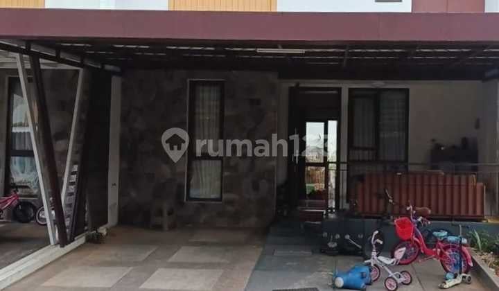 Rumah lokasi startegis Siap huni di bsd kirenia 2lantai