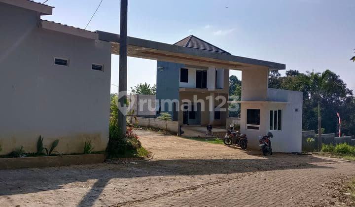 RUMAH SYARIAH FASILITAS AREA PANAHAN DI GUNUNG PATI SEMARANG