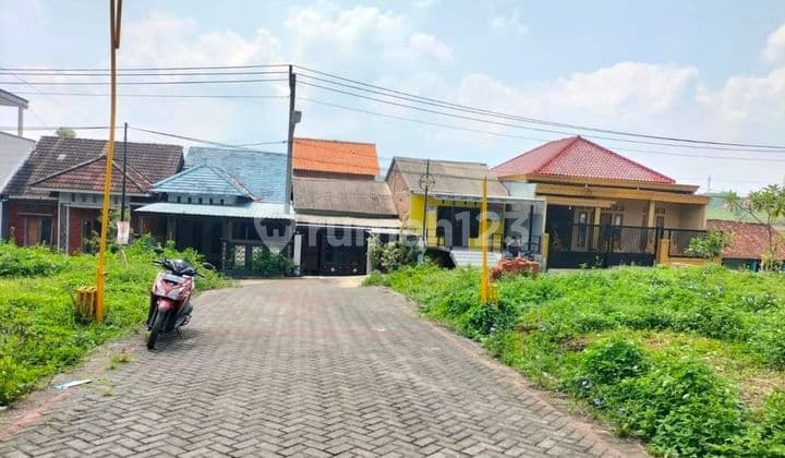 TANAH DEKAT SIRKUIT BSB MIJEN SEMARANG