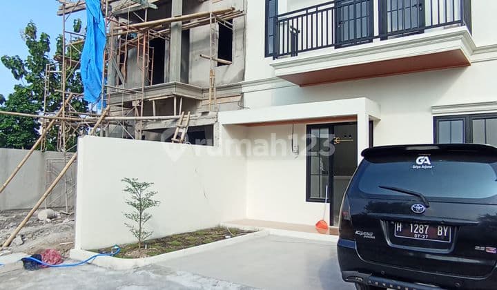 Rumah Ready 2 Lantai Dekat Ada Majapahit Semarang