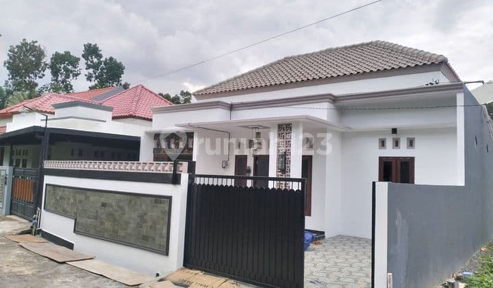 Luxurious House Near Unnes Campus in Ngijo, Gunung Pati, Semarang